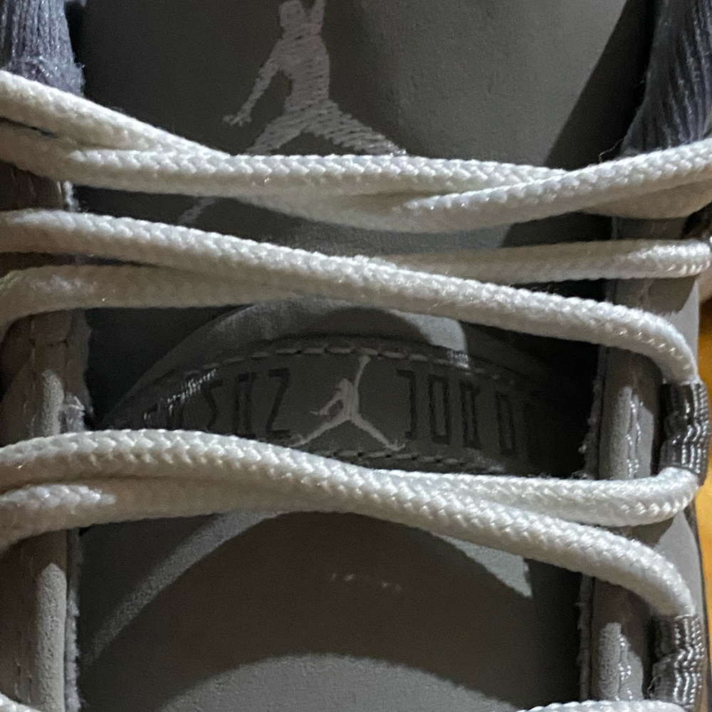 Air Jordan 11 Retro Low Cool Grey Sz 3Y 505835 003 Sneakers - Picture 15 of 16